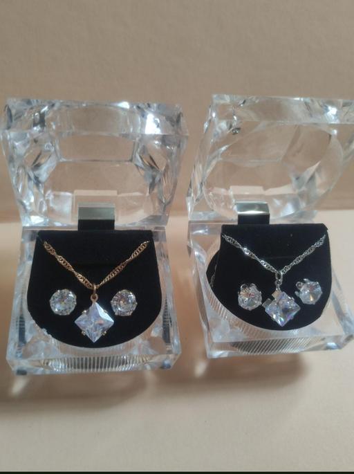 Buy & Sell Grafton Street Industrial Estate West Northamptonshire - Photos for Beautiful jewellery set