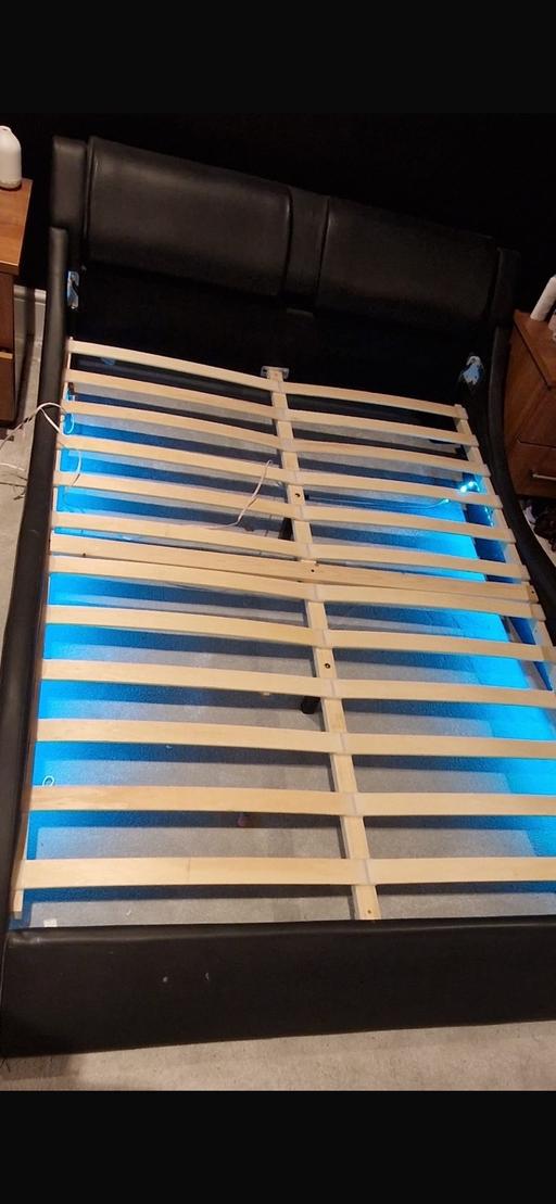 Buy & Sell North Finchley North London - Photos for Stunning double bed frame with light undernea