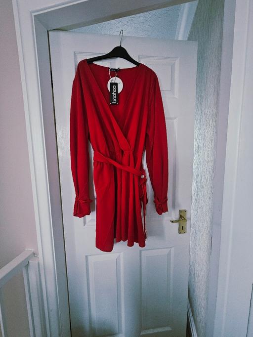 Buy & Sell Newton Doncaster - Photos for Boohoo dress, size 22 (fits smaller) NEW