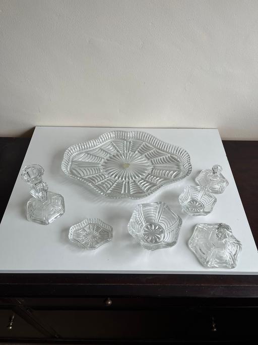 Buy & Sell Derry Downs South East London - Photos for Glass ornaments