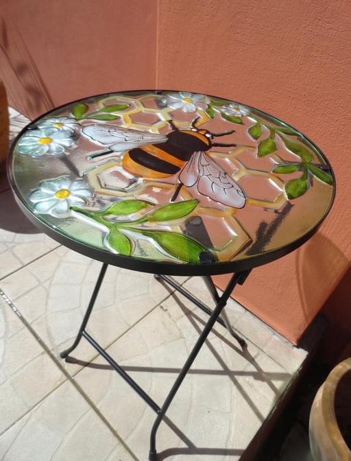 Buy & Sell Hillstown Bolsover - Photos for Bee Table - Brand New