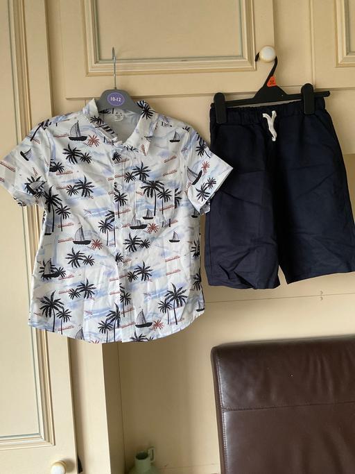 Buy & Sell Tipton Sandwell - Photos for shorts and shirt