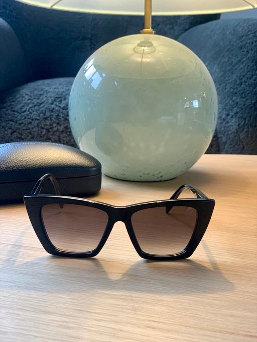 Buy & Sell Shacklewell North London - Photos for Cat Eye Sunglasses - Alexander McQueen