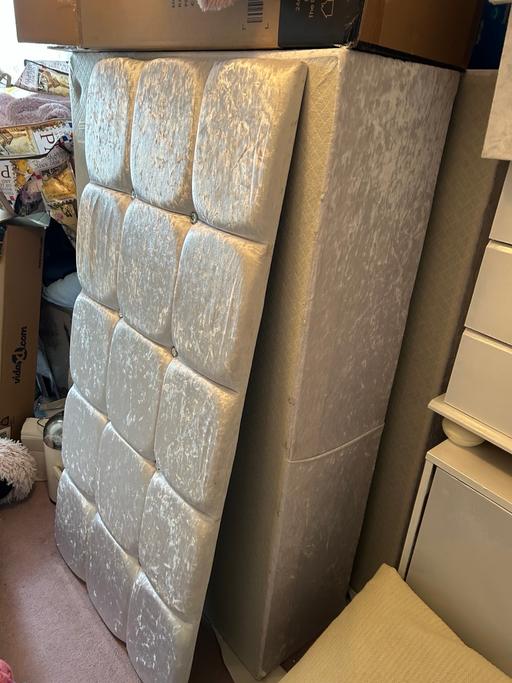 Buy & Sell Cheshunt Broxbourne - Photos for FREE Silver Crushed Crystal Double Bed Frame