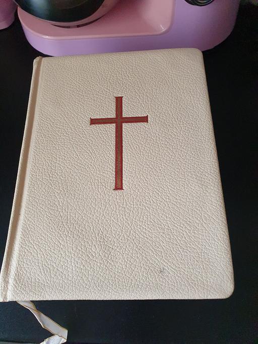 Buy & Sell Upper Gornal Dudley - Photos for vintage large family bible