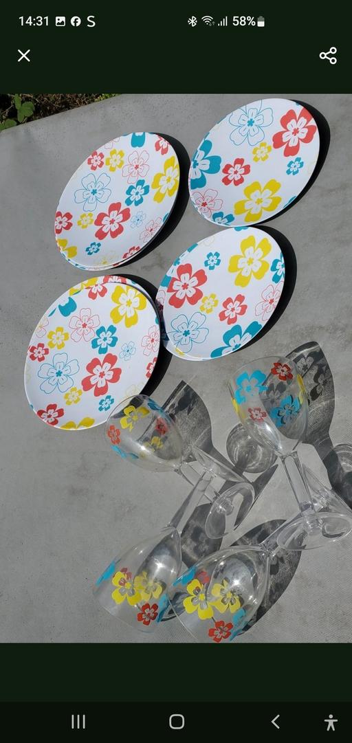 Buy & Sell Longley Sheffield - Photos for 12 piece melamine picnic set