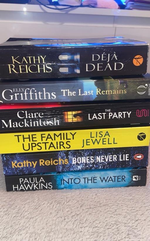 Buy & Sell Stow Heath Wolverhampton - Photos for Book bundle