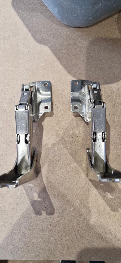 Buy & Sell Yew Tree Estate Sandwell - Photos for Appliance Hinges