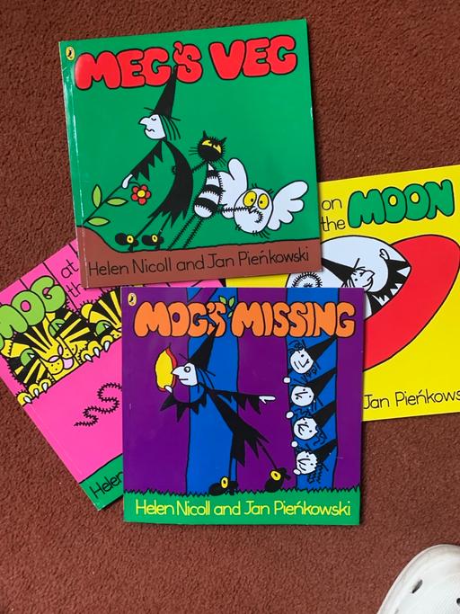 Buy & Sell Dosthill Tamworth - Photos for Meg & Mog books