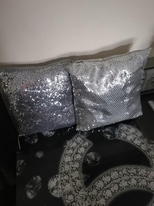 Buy & Sell Dudley Town Centre Dudley - Photos for custions