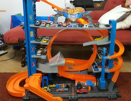 Buy & Sell Edgbaston Birmingham - Photos for Hot Wheels Ultimate Garage 86 Hot Wheels Cars
