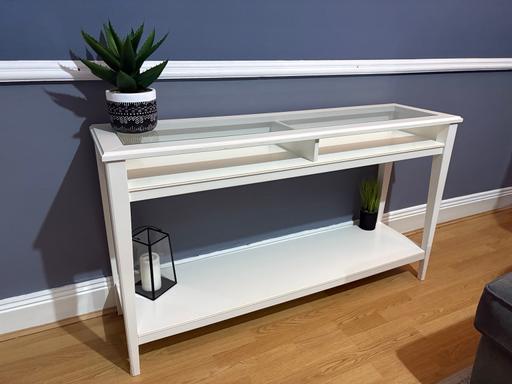 Buy & Sell French Walls Sandwell - Photos for White wooden/glass top side table IKEA