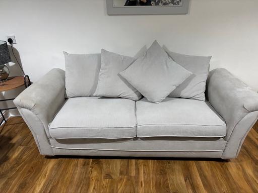Buy & Sell Glascote Tamworth - Photos for 3 and a 2 seater sofa.