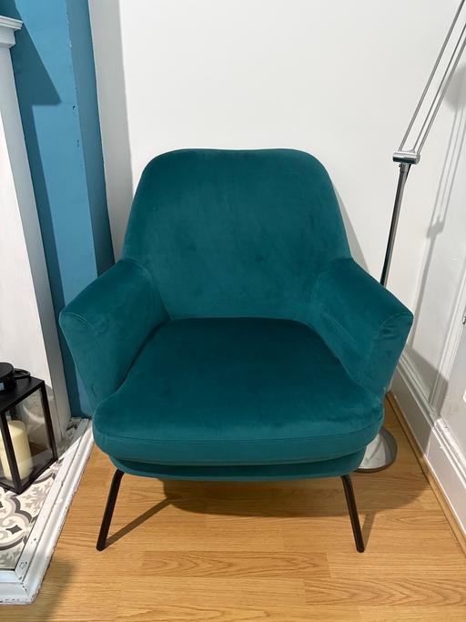 Buy & Sell Edgbaston Birmingham - Photos for Teal blue Habitat velvet arm chair RRP £160