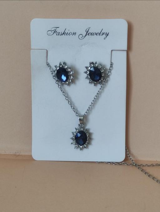 Buy & Sell Grafton Street Industrial Estate West Northamptonshire - Photos for Beautiful jewellery set