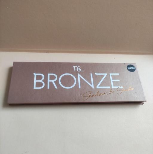 Buy & Sell Grafton Street Industrial Estate West Northamptonshire - Photos for Bronze eye shadow