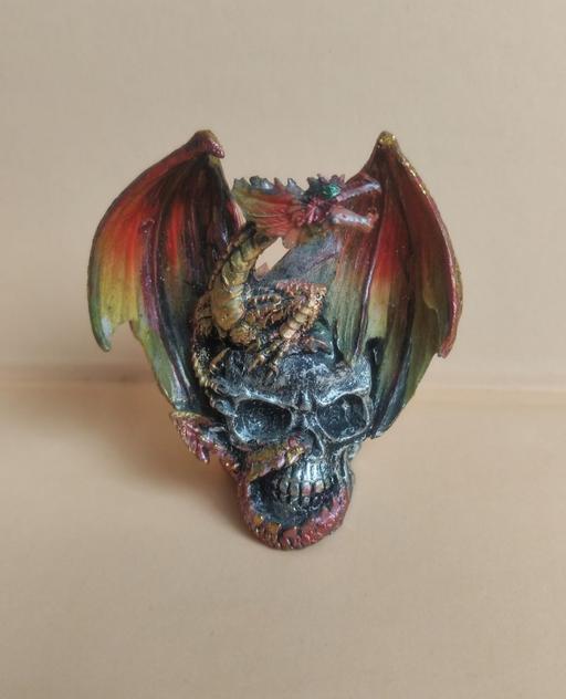 Buy & Sell Grafton Street Industrial Estate West Northamptonshire - Photos for 2 small dragons