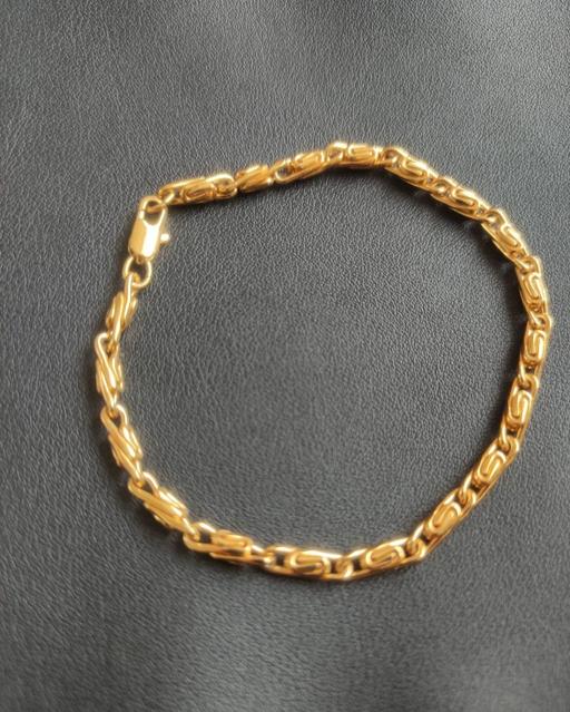 Buy & Sell Grafton Street Industrial Estate West Northamptonshire - Photos for Beautiful bracelet