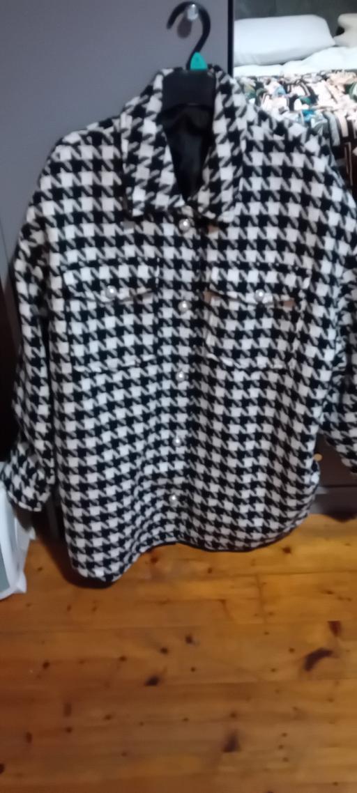 Buy & Sell Bilston Wolverhampton - Photos for women's checked jacket