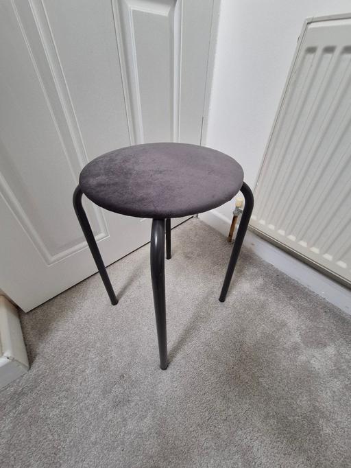 Buy & Sell Moseley Birmingham - Photos for Grey velvet stool