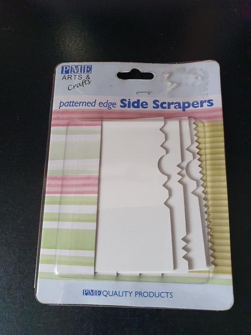 Buy & Sell Upper Gornal Dudley - Photos for patterned edge cake side scrapers x 4 NEW