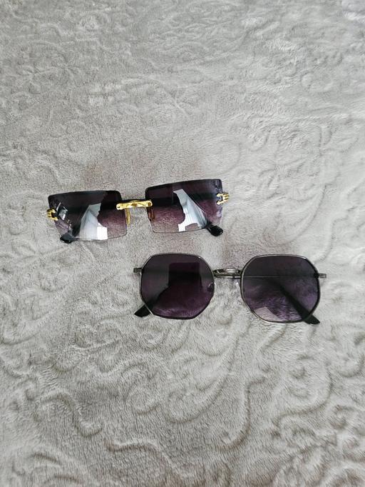 Buy & Sell Newton Doncaster - Photos for 2 pairs of ladies sunglasses..NEW