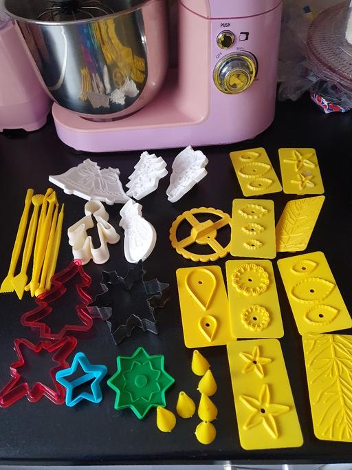 Buy & Sell Upper Gornal Dudley - Photos for cake decorating/ cookie cutter tool bundle
