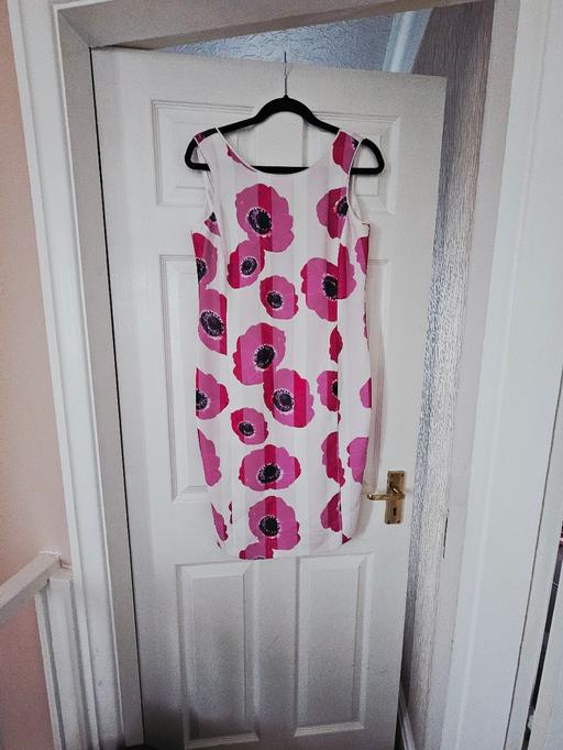 Buy & Sell Newton Doncaster - Photos for Floral pattern dress, size 10.NEW without tag