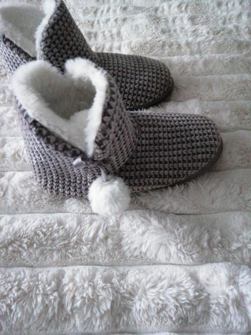 Buy & Sell Wednesfield Wolverhampton - Photos for ladies slipper boots size. *S*