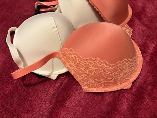 Buy & Sell Gateford Bassetlaw - Photos for Plunge bra- 2pk- 38D