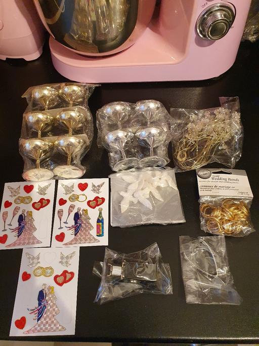 Buy & Sell Lower Gornal Dudley - Photos for wedding cake decorating bundle