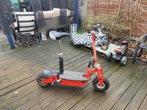 Buy & Sell Highams Park East London - Photos for EVO OFF ROAD ELECTRIC SCOOTER (OPEN TO OFFERS
