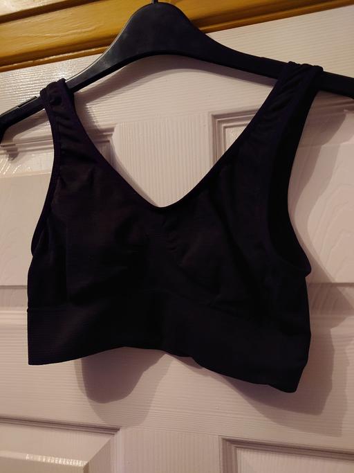 Buy & Sell Woodthorpe Charnwood - Photos for Women's black sports bra size 8