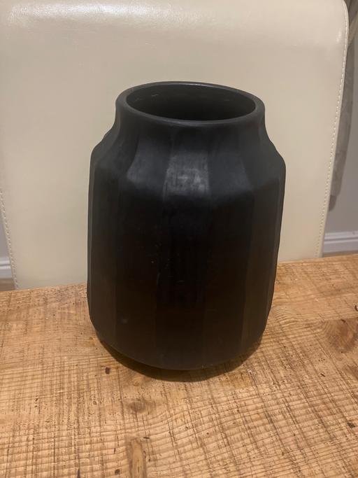 Buy & Sell Conisbrough Doncaster - Photos for Large black vase