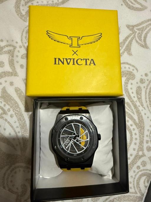 Buy & Sell Tottenham North London - Photos for INVICTA