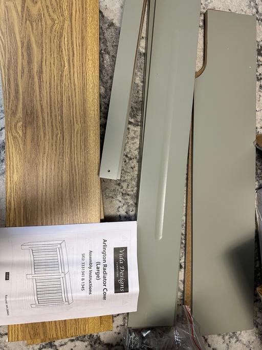 Buy & Sell Sheffield Sheffield - Photos for Vida Designs Arlington Radiator Cover