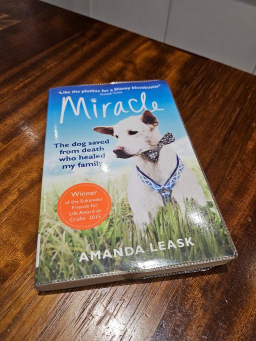 Buy & Sell Penn Fields Wolverhampton - Photos for Miracle dog book