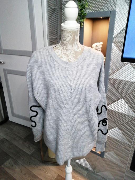 Buy & Sell Wednesfield Wolverhampton - Photos for ladies Jumper size *M/L*