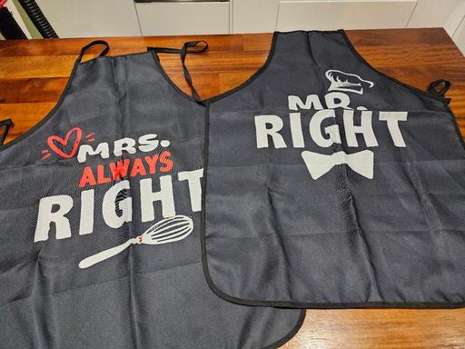 Buy & Sell Penn Fields Wolverhampton - Photos for 💕 Mr & Mrs Right Aprons
