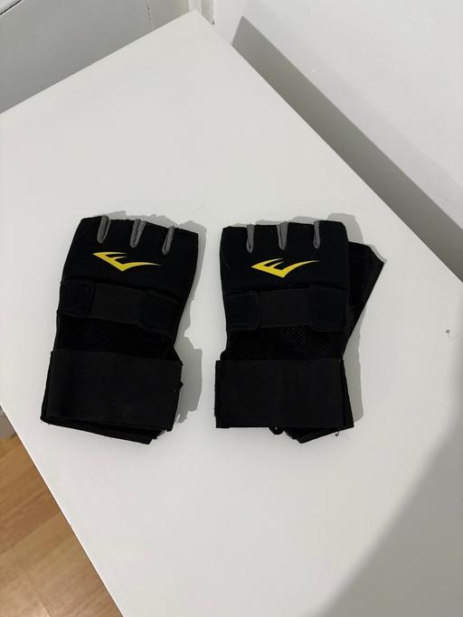Buy & Sell Edgbaston Birmingham - Photos for EVERLAST training gloves Gym