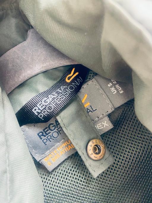 Buy & Sell Corngreaves Trading Estate Sandwell - Photos for (S/10-12) REGATTA COAT