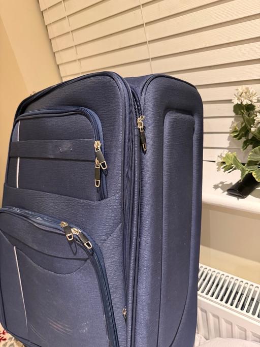 Buy & Sell Uxbridge Hillingdon - Photos for Suitcase