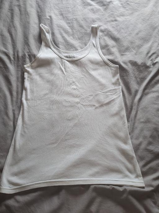 Buy & Sell Northfield Birmingham - Photos for white vest top