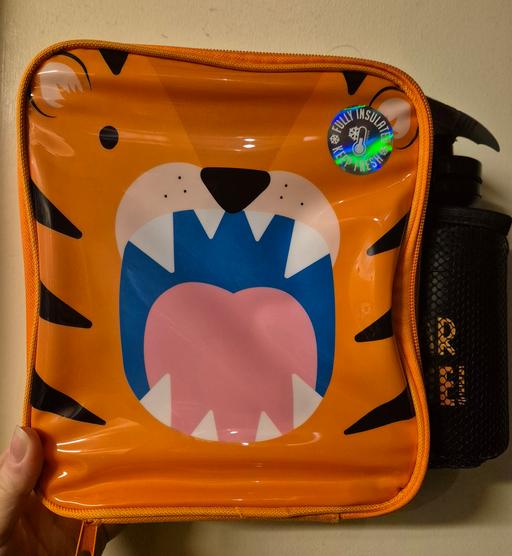 Buy & Sell Crumpsall Manchester - Photos for new Kids Tiger Lunch Bag & Drinks Bottle