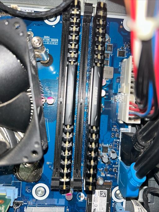 Buy & Sell Royal Albert Liverpool - Photos for Alienware arouora r12