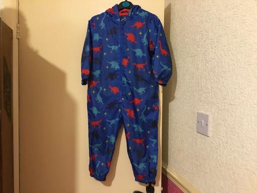 Buy & Sell Woodcross Wolverhampton - Photos for Childs hooded All In One Rain Suit