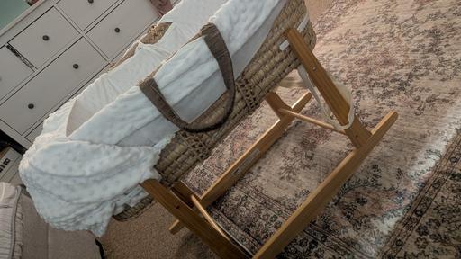 Buy & Sell St Pancras Central London - Photos for moses basket with stand and mattress