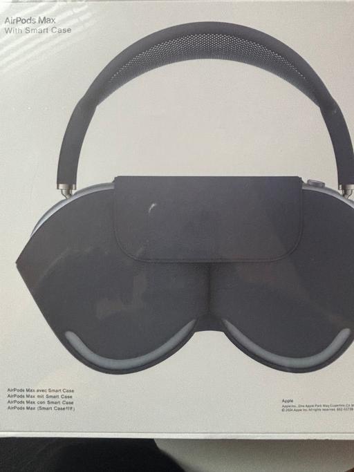 Buy & Sell South Tottenham North London - Photos for Apple air max pro