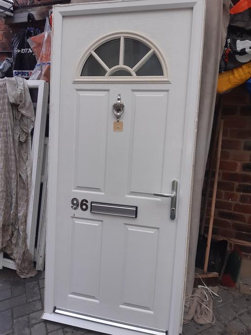 Buy & Sell Wednesfield Wolverhampton - Photos for compersite front door 2months old mint