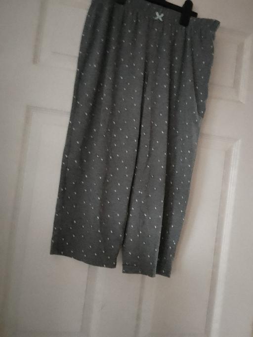 Buy & Sell Kings Norton Birmingham - Photos for Cropped trousers size 8/10